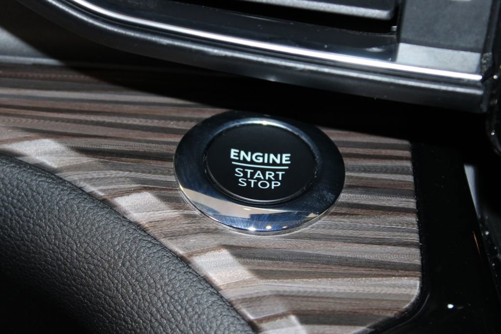 Used 2023 Ford Explorer Limited image 45