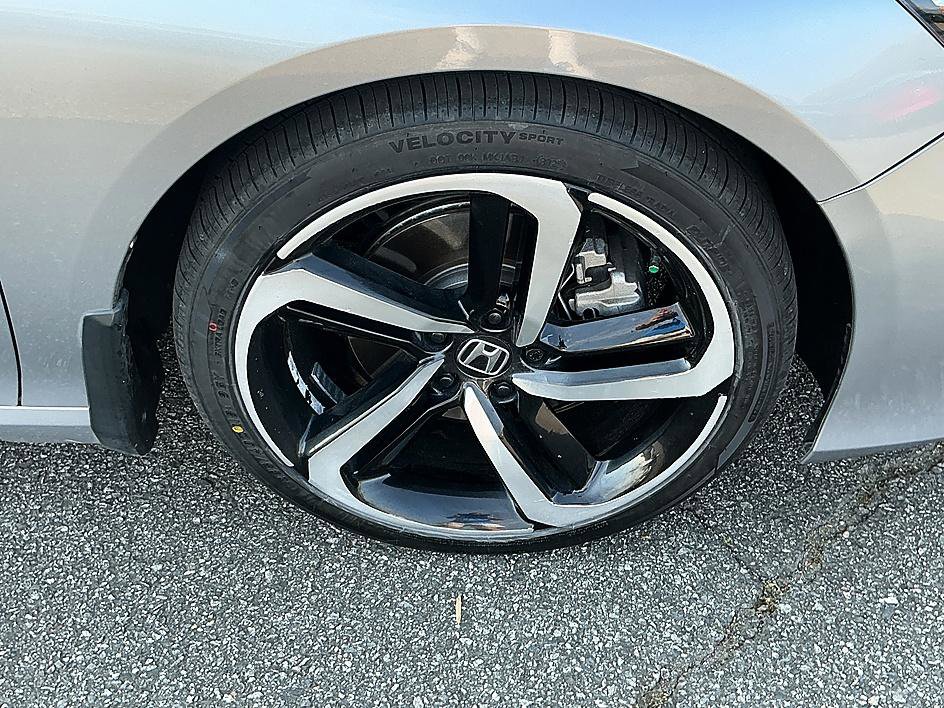 Used 2022 Honda Accord Sport image 10
