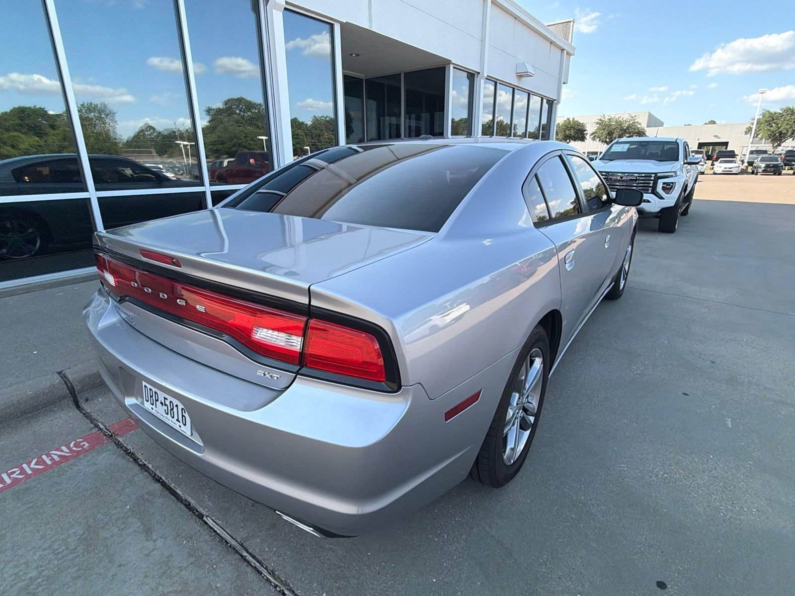 Used 2014 Dodge Charger SXT AWD/4WD image 5