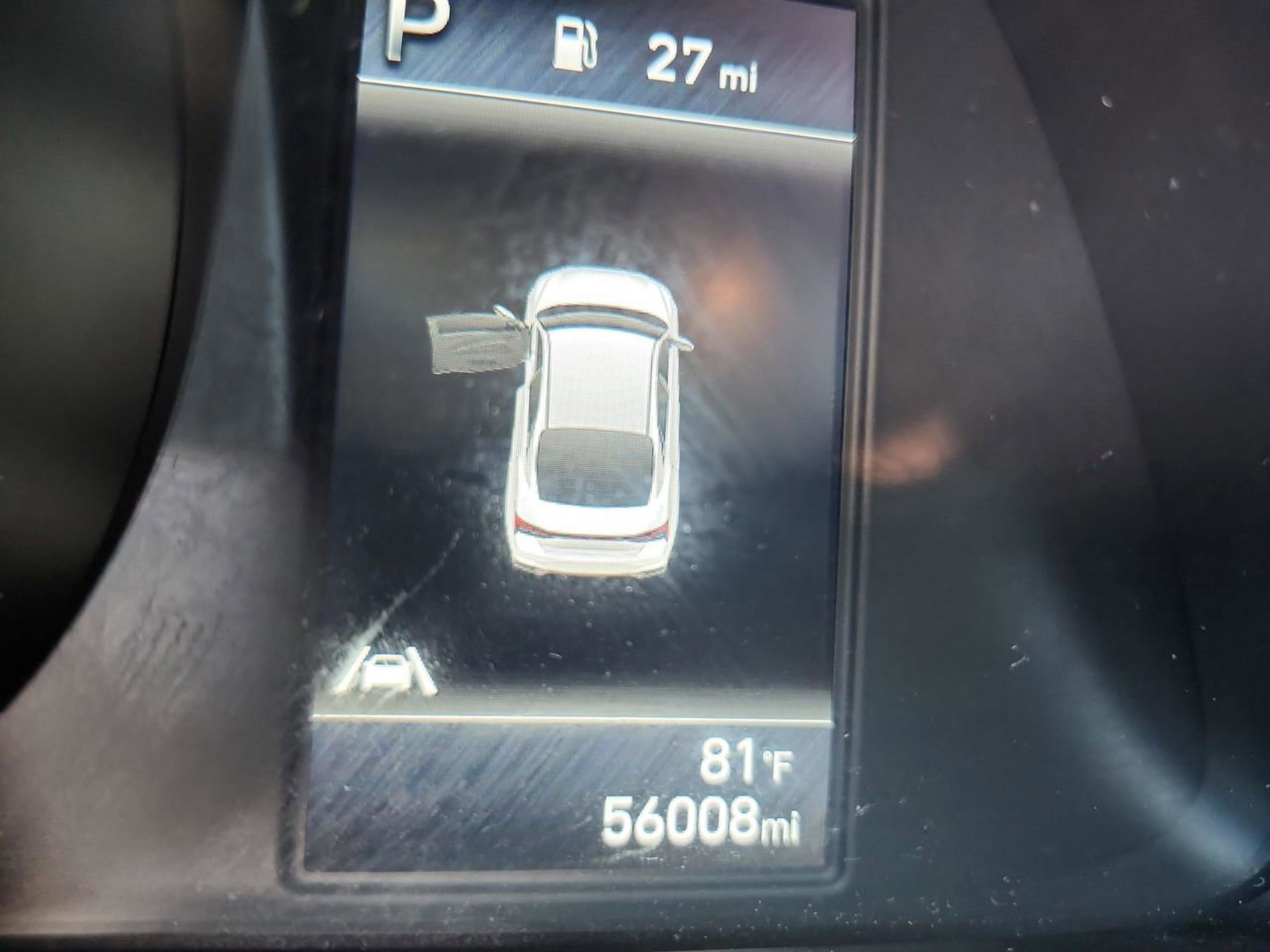 Certified 2023 Hyundai Elantra SEL image 30