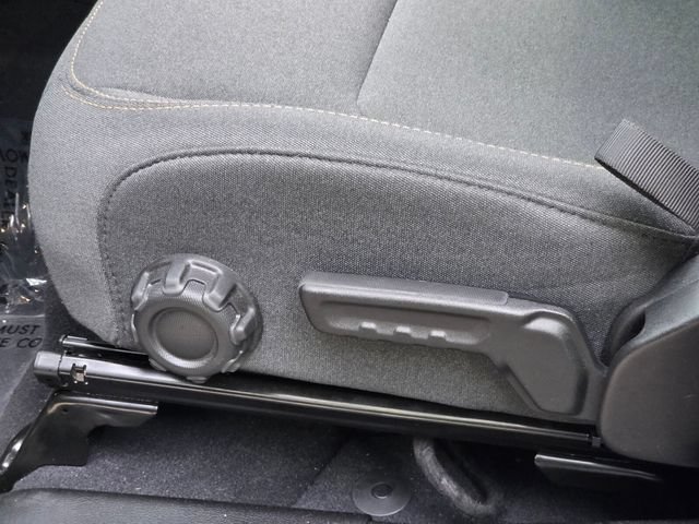 Used 2025 Jeep Gladiator Sport AWD/4WD image 16