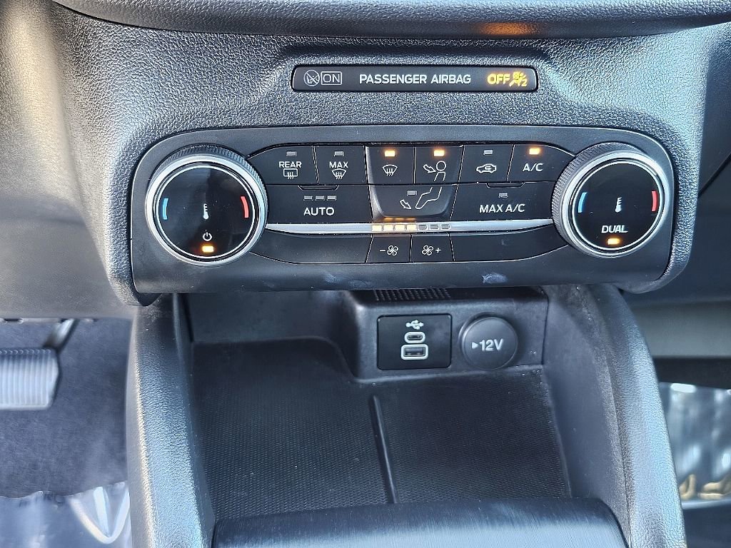 Used 2025 Ford Escape ST-Line image 27