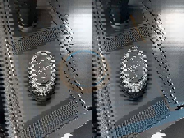 New 2025 GMC Hummer EV 2X image 29