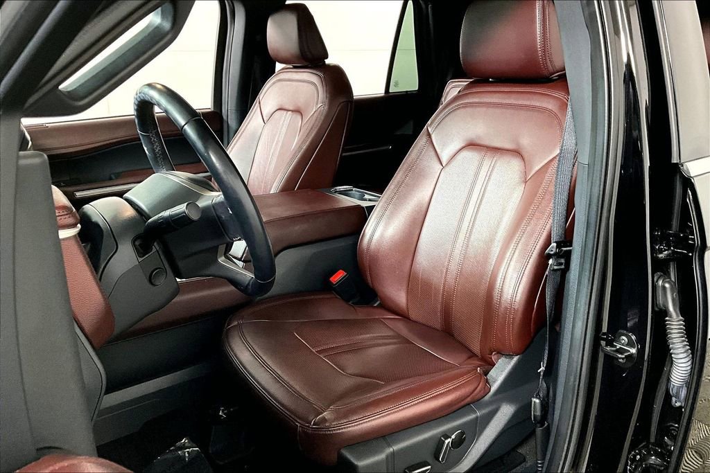 Used 2023 Ford Expedition Max Limited image 25