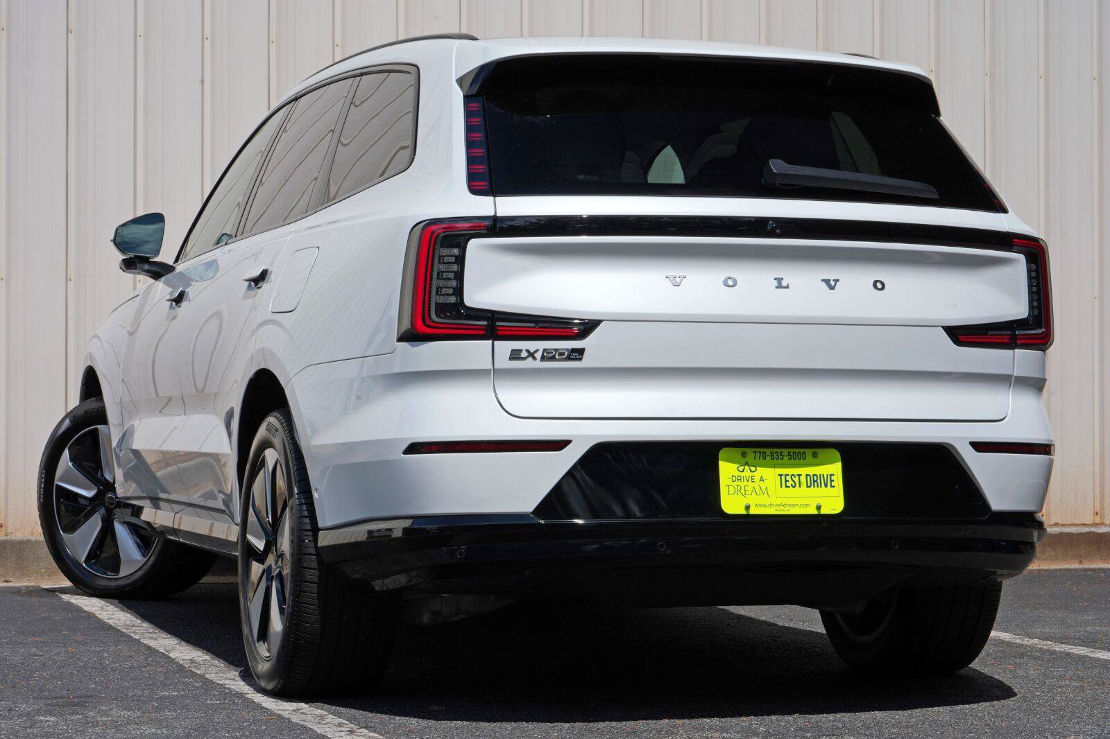 Used 2025 Volvo EX90 Plus AWD/4WD image 5