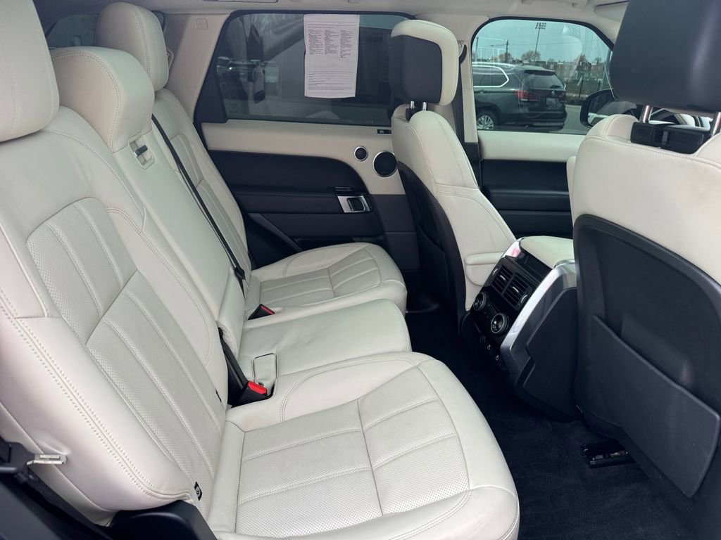 Used 2022 Land Rover Range Rover Sport HSE Silver Edition image 19