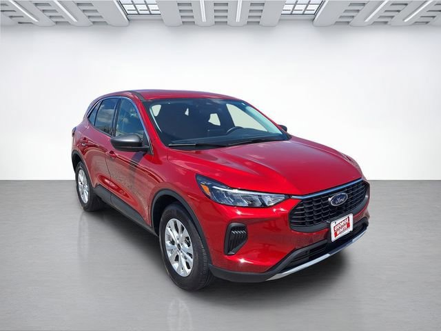 Used 2023 Ford Escape Active AWD/4WD image 2