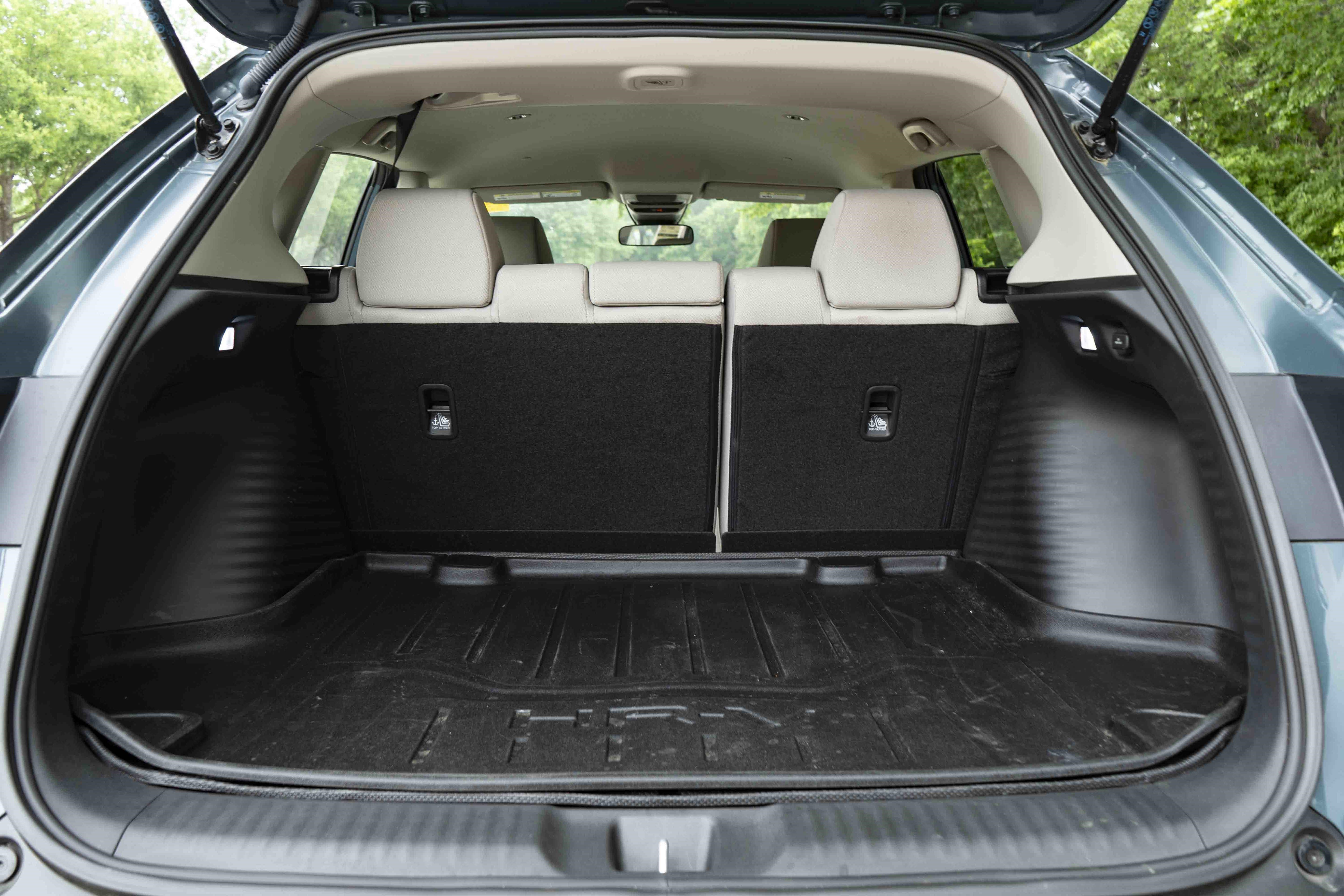 Used 2025 Honda HR-V LX image 39