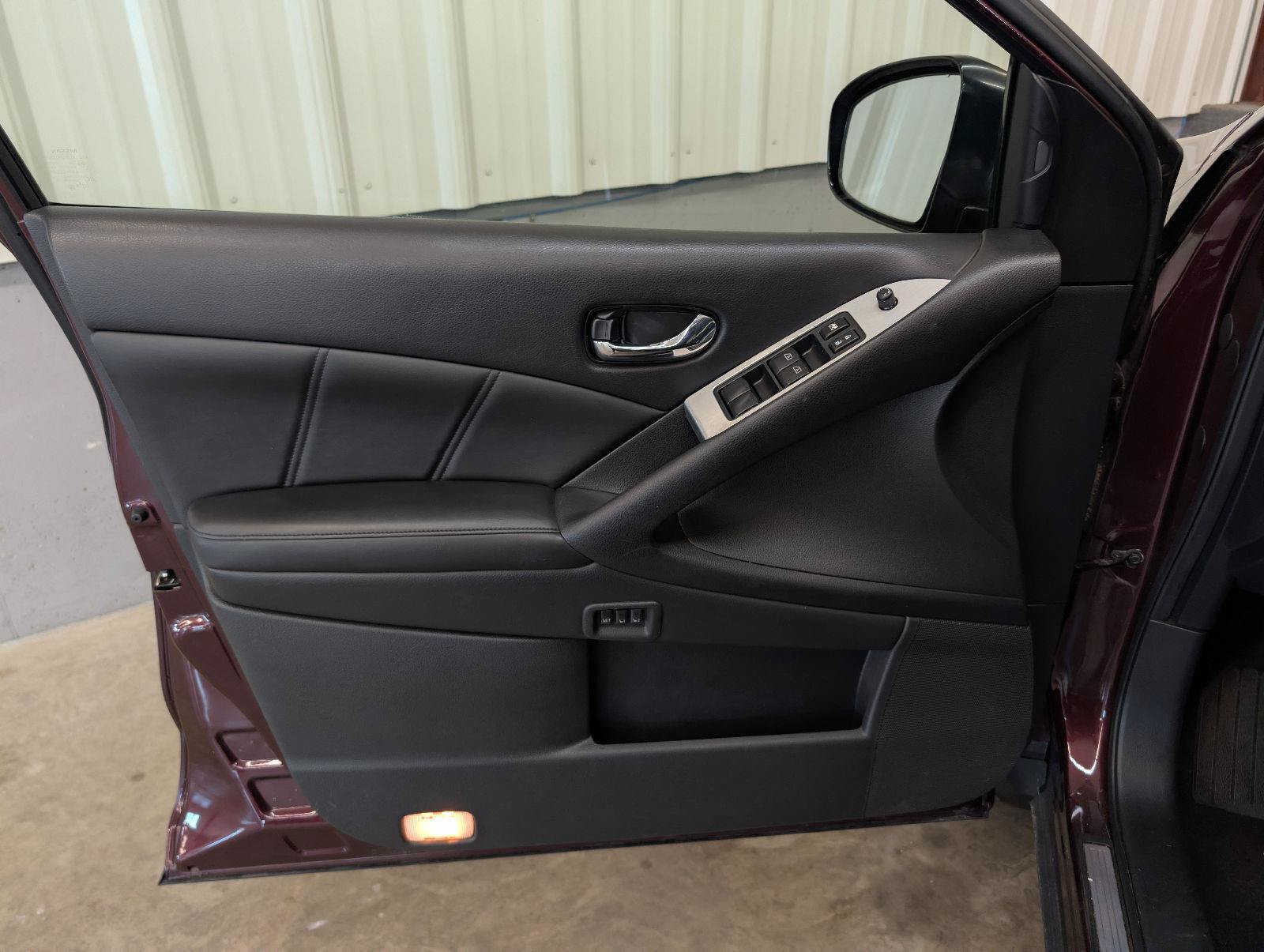Used 2014 Nissan Murano SL w/ Navigation Package AWD/4WD image 18