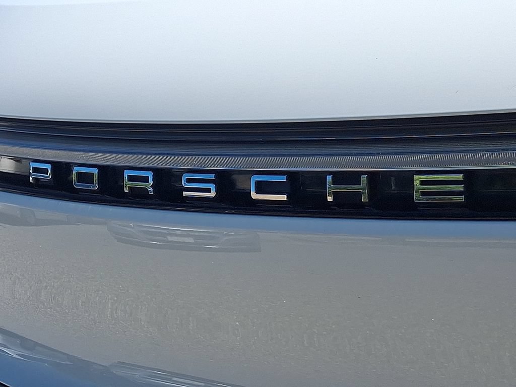Used 2020 Porsche Macan AWD/4WD image 32