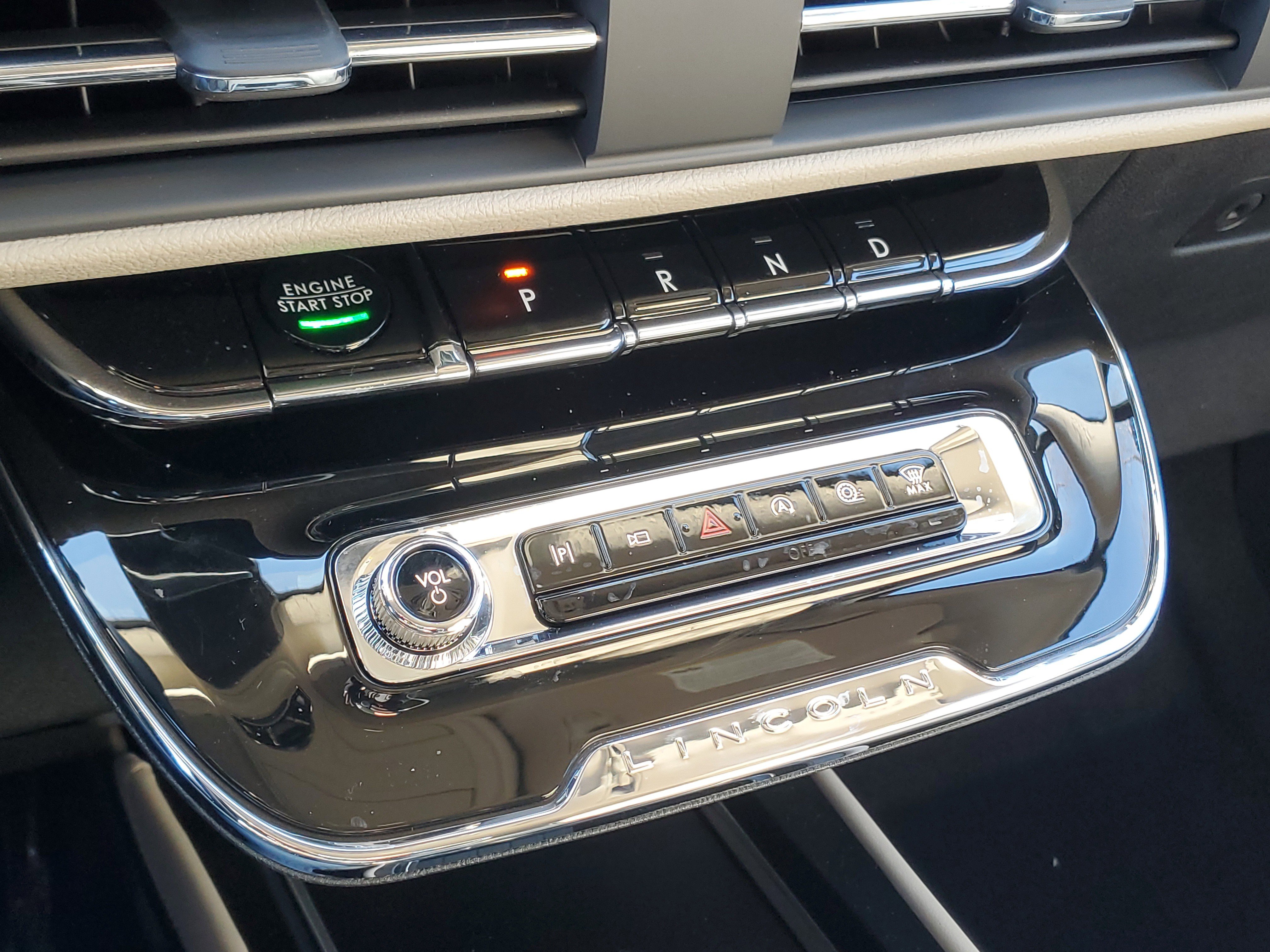 New 2026 Lincoln Corsair Reserve w/ Jet Appearance Package image 22