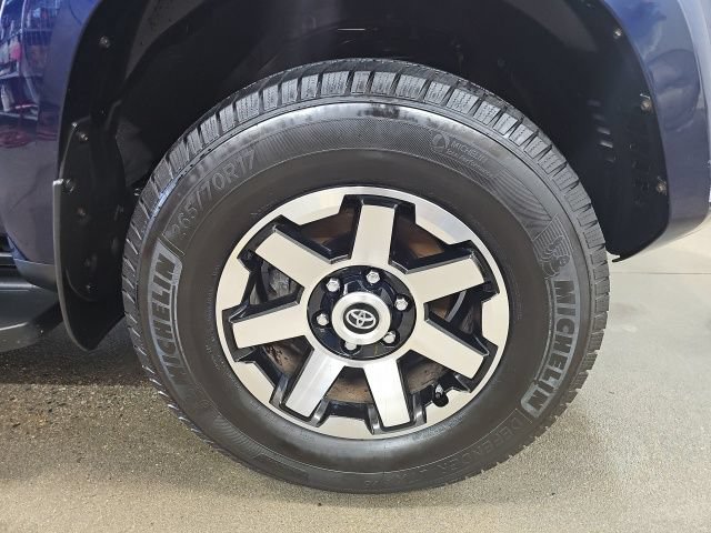 Used 2020 Toyota 4Runner TRD Off-Road Premium w/ Moonroof Package AWD/4WD image 8