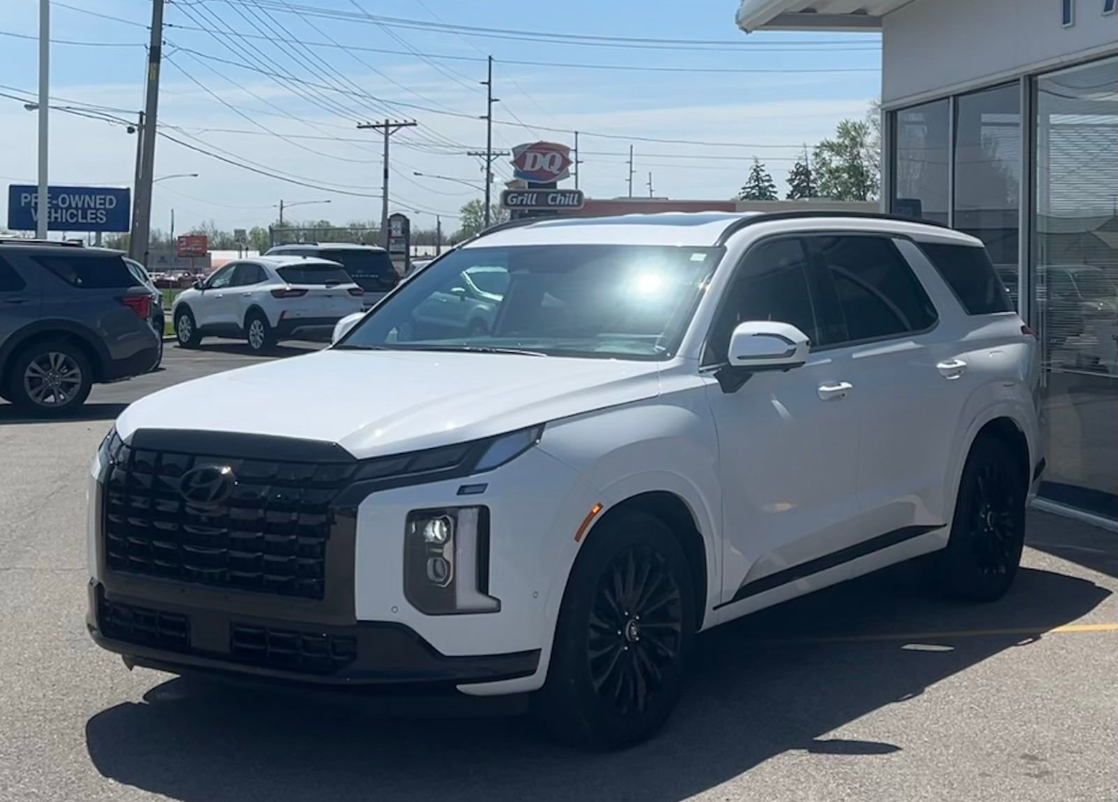 Used 2024 Hyundai Palisade Calligraphy AWD/4WD image 3