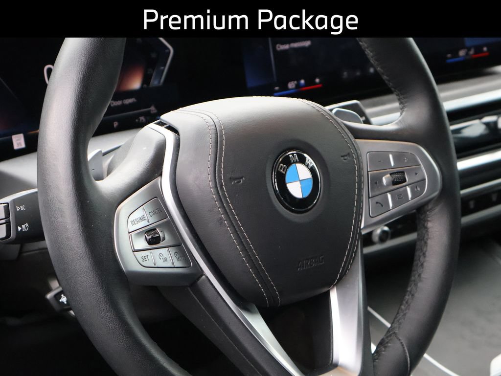 Used 2024 BMW X7 xDrive40i w/ Premium Package AWD/4WD image 7