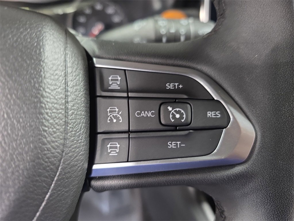 Used 2024 Jeep Compass Limited image 17