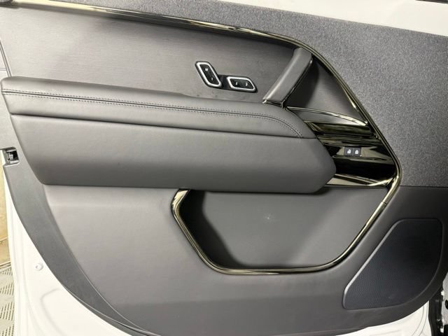 Used 2025 Land Rover Range Rover Sport Dynamic SE AWD/4WD image 13