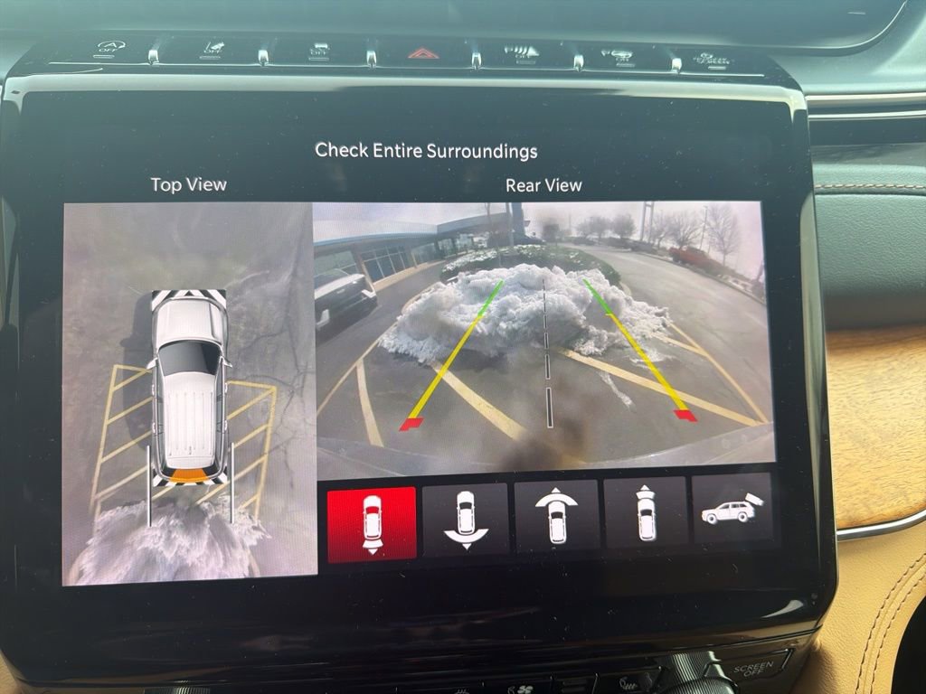 Used 2023 Jeep Grand Cherokee Summit image 11