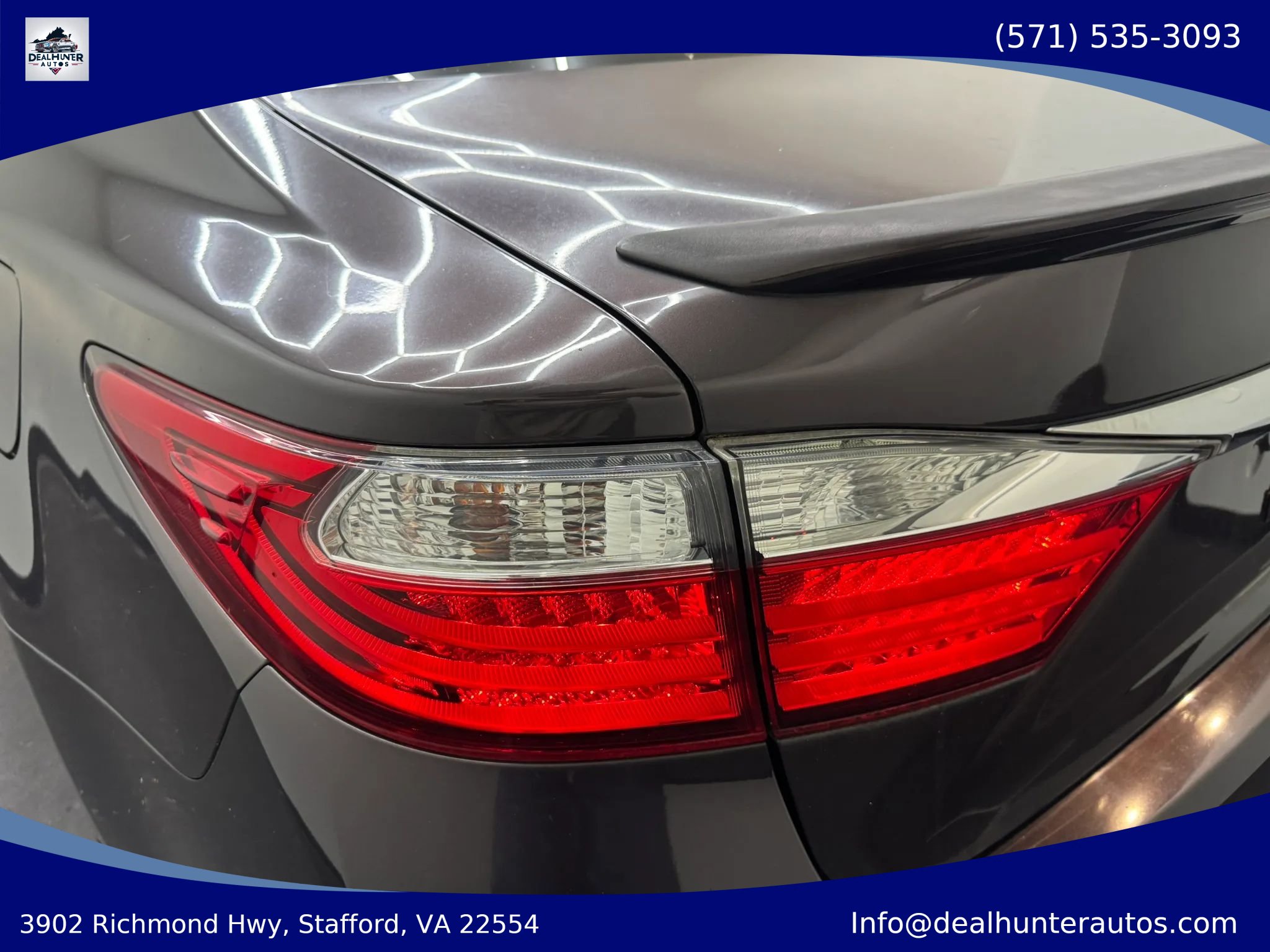 Used 2013 Lexus ES 300h w/ Premium Pkg FWD image 9