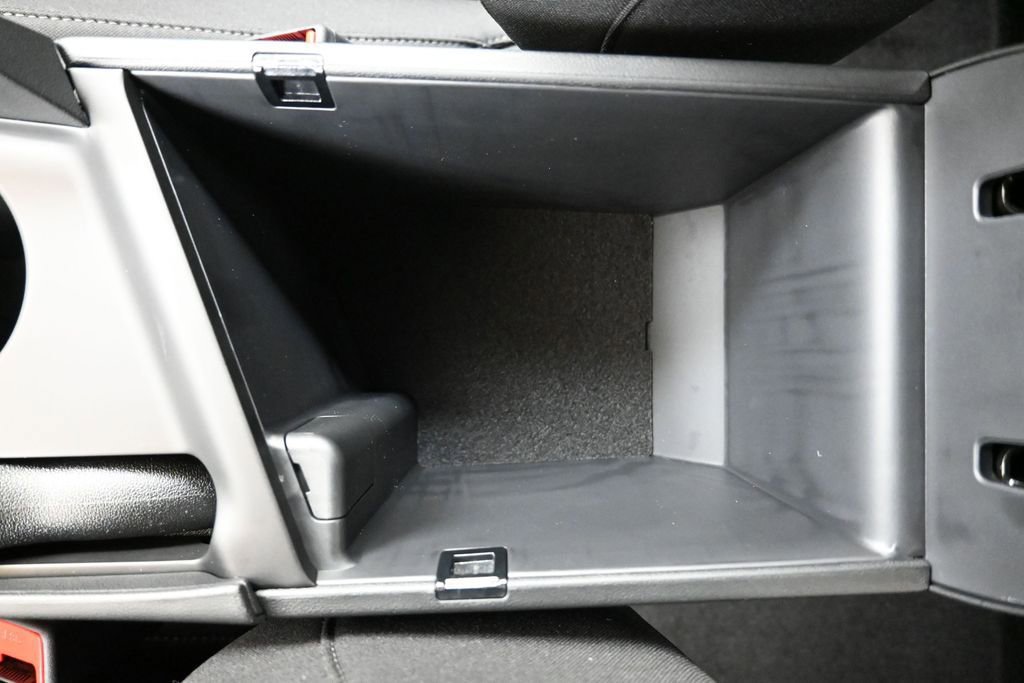 New 2026 Hyundai Elantra Sport FWD image 37
