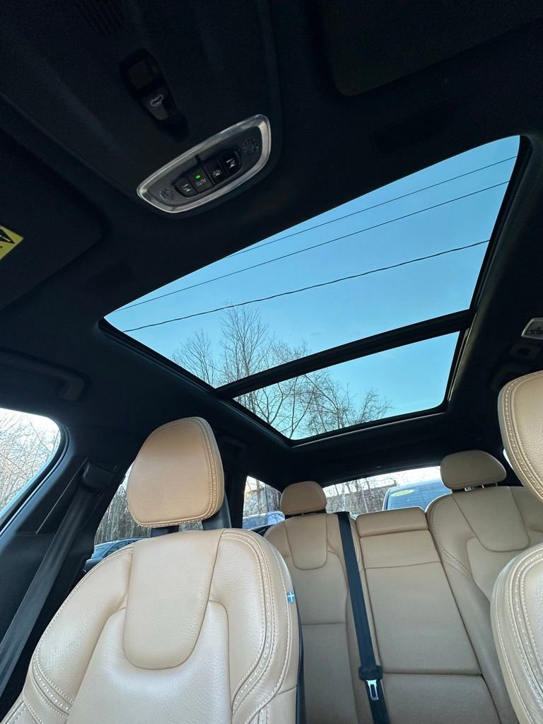 Used 2018 Volvo V90 T5 Cross Country w/ Convenience Package image 26