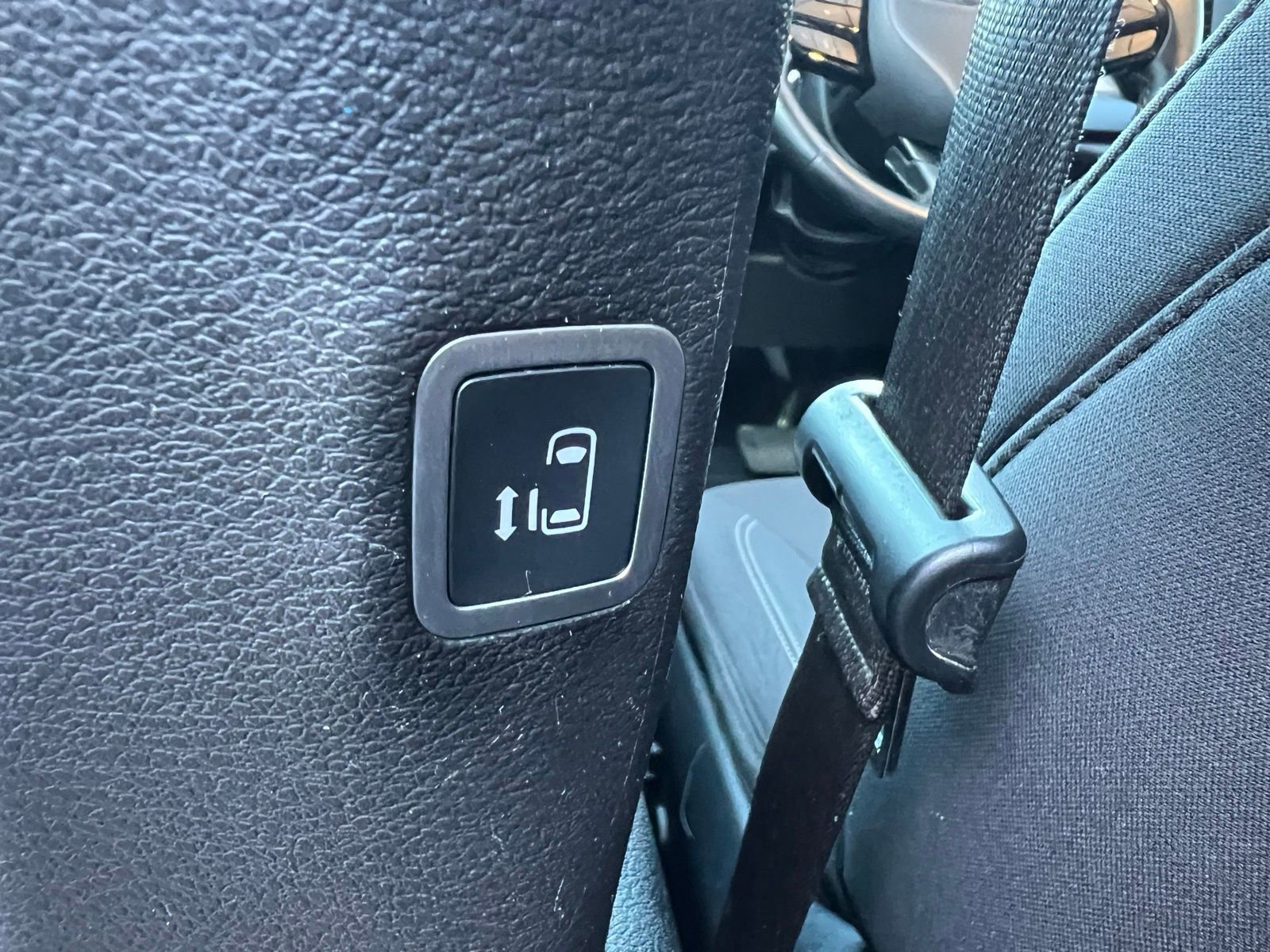 Used 2019 Chrysler Pacifica Touring Plus w/ S Appearance Package image 41