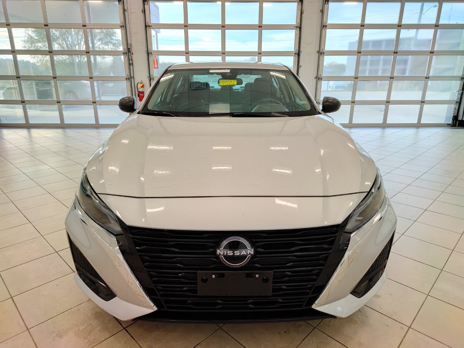 Used 2025 Nissan Altima 2.5 SV FWD image 8