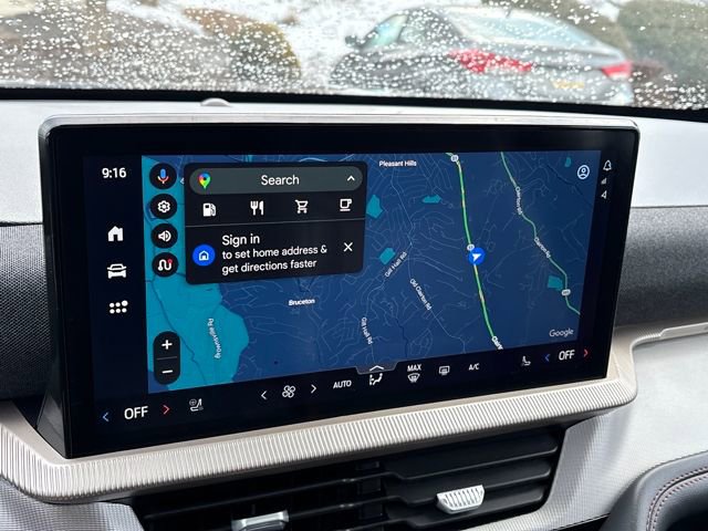 Used 2025 Ford Explorer Active w/ Active Comfort Package image 15