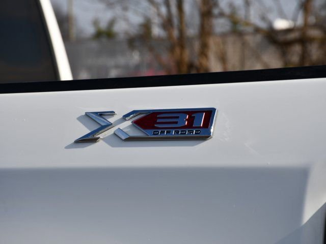 Used 2020 GMC Sierra 1500 SLT w/ SLT Premium Plus Package image 11