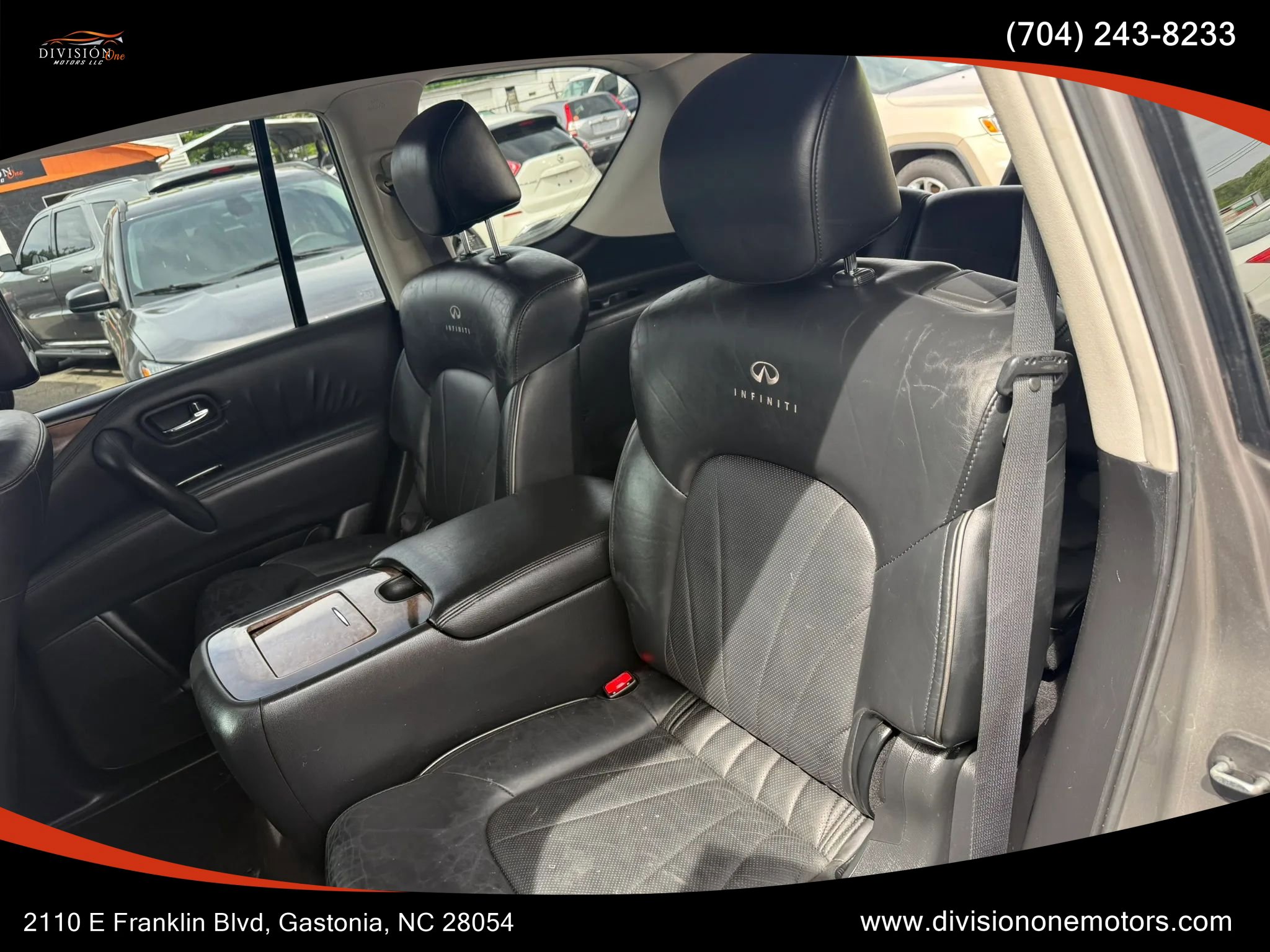 Used 2012 INFINITI QX56 4WD w/ Deluxe Touring Pkg image 11