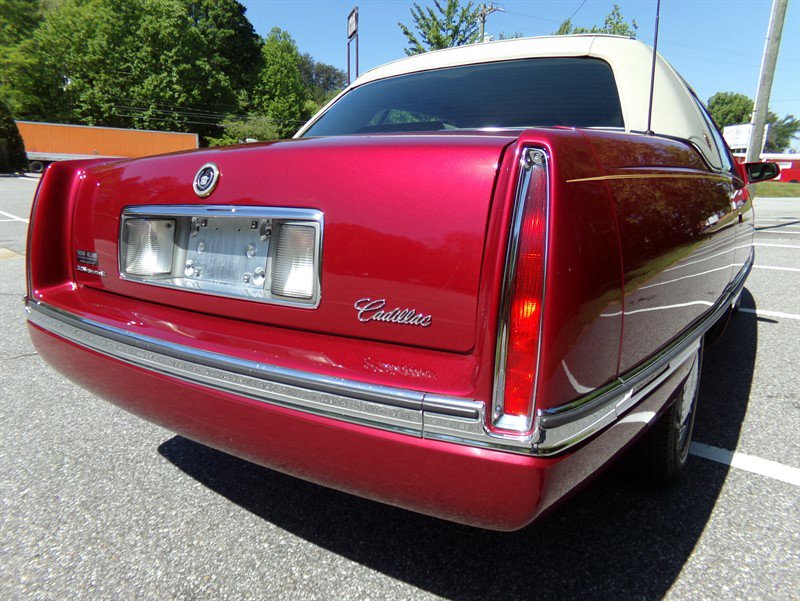 Used 1996 Cadillac De Ville Sedan FWD image 7