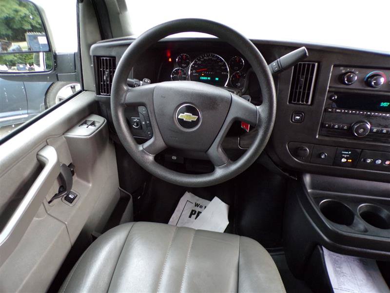 Used 2017 Chevrolet Express 3500 LS RWD image 30
