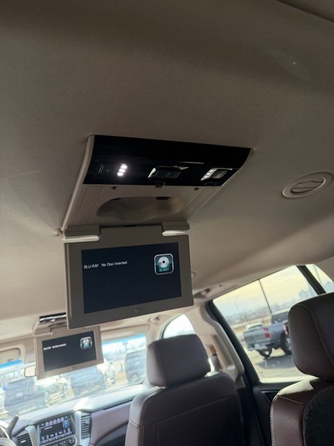 Used 2019 Chevrolet Suburban Premier image 18