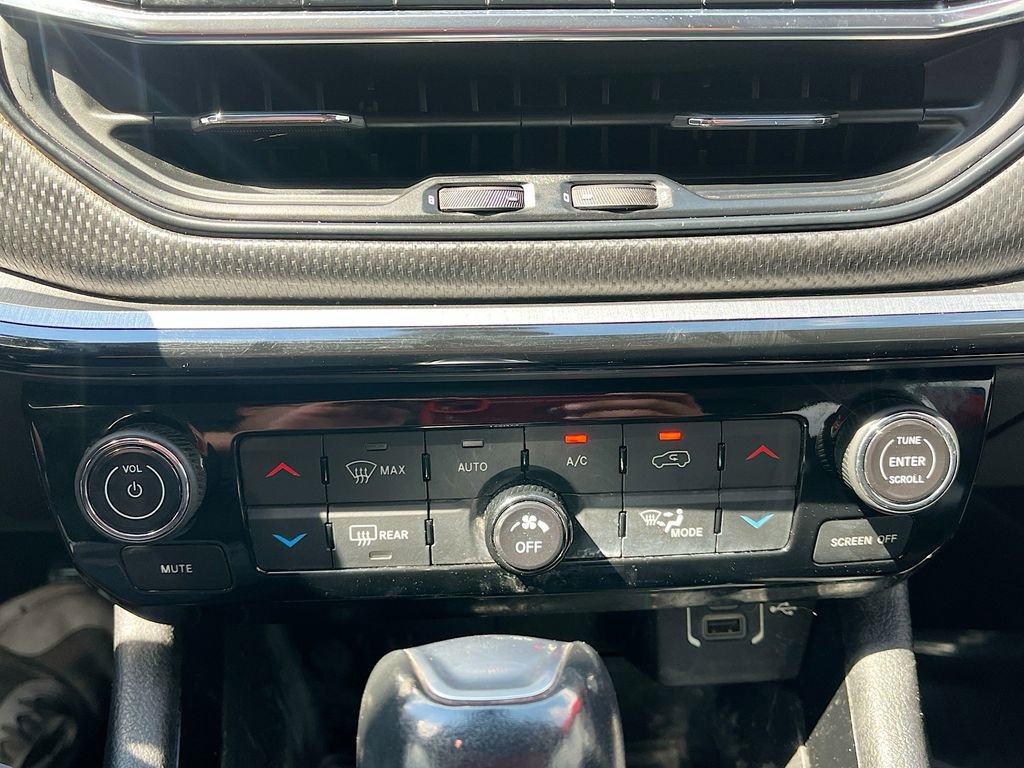 Used 2022 Jeep Compass Trailhawk w/ Trailhawk Elite Group image 16