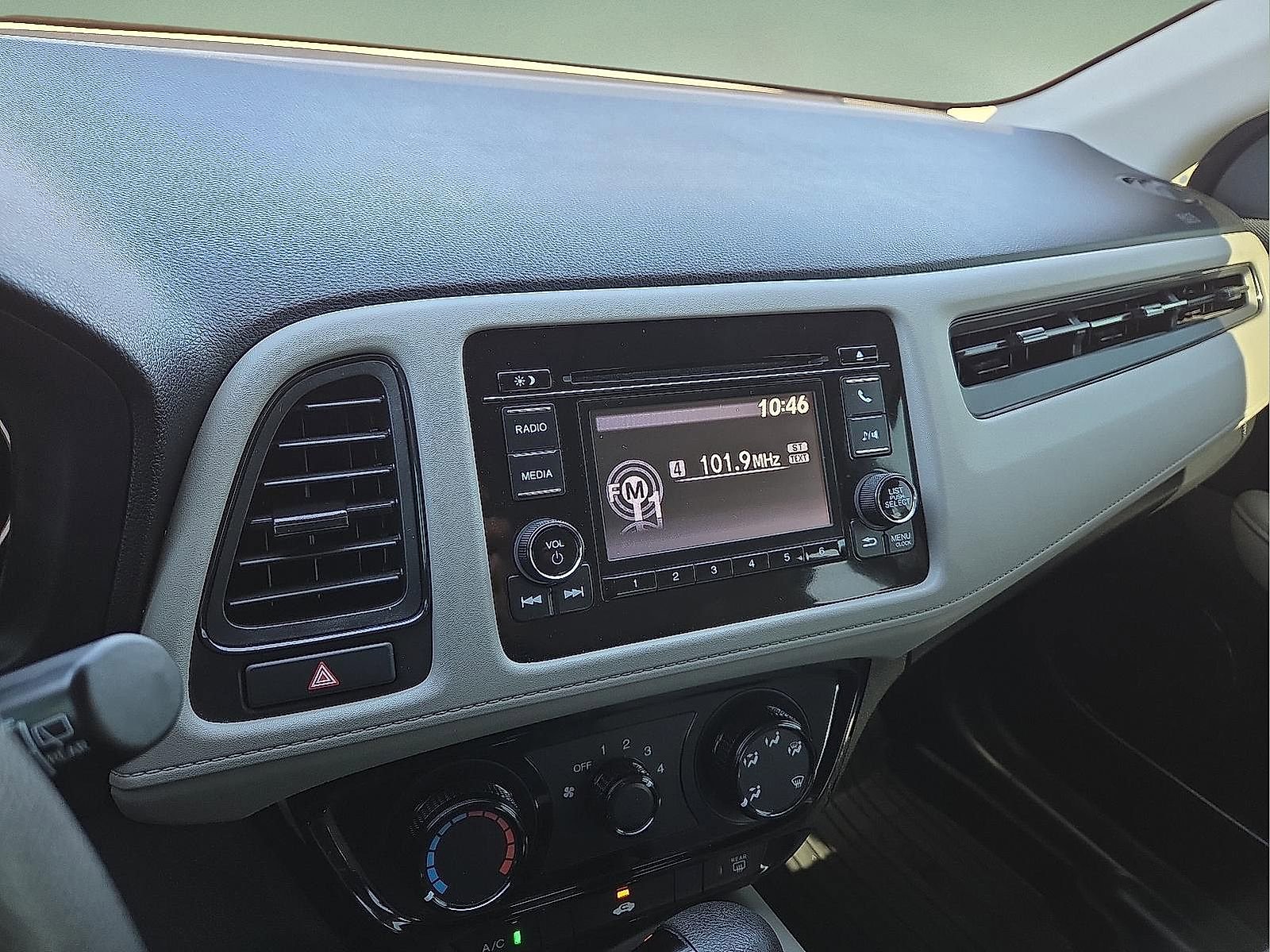 Used 2021 Honda HR-V LX image 16