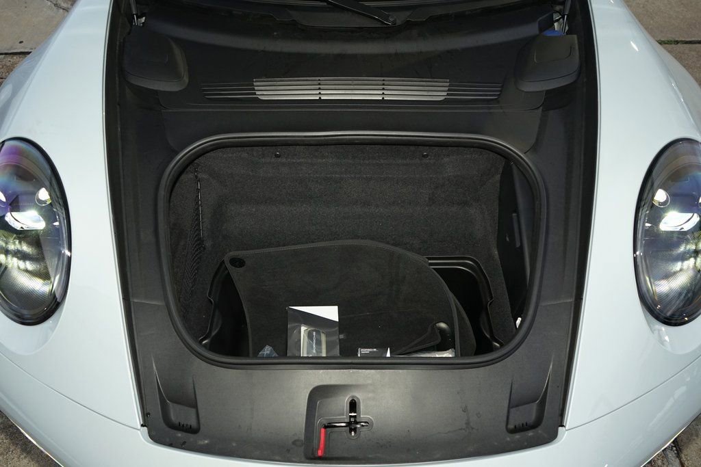 Used 2024 Porsche 911 Carrera GTS image 32