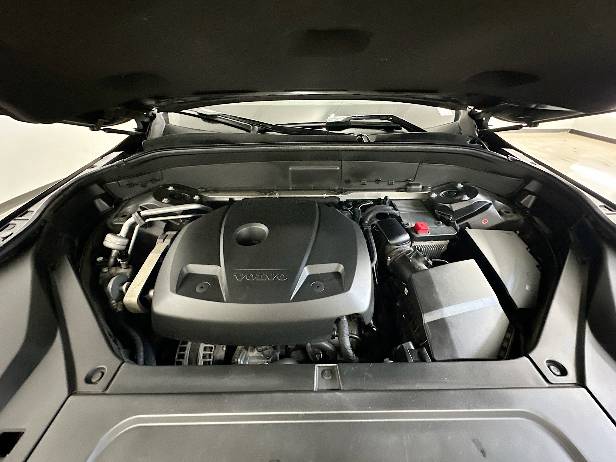 Used 2017 Volvo XC90 T6 Momentum w/ Vision Package image 37