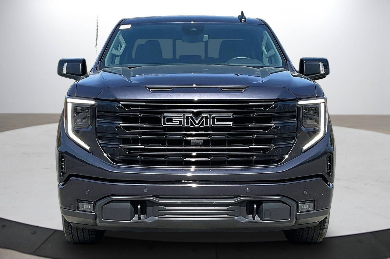Used 2024 GMC Sierra 1500 Elevation w/ Elevation Premium Package image 3