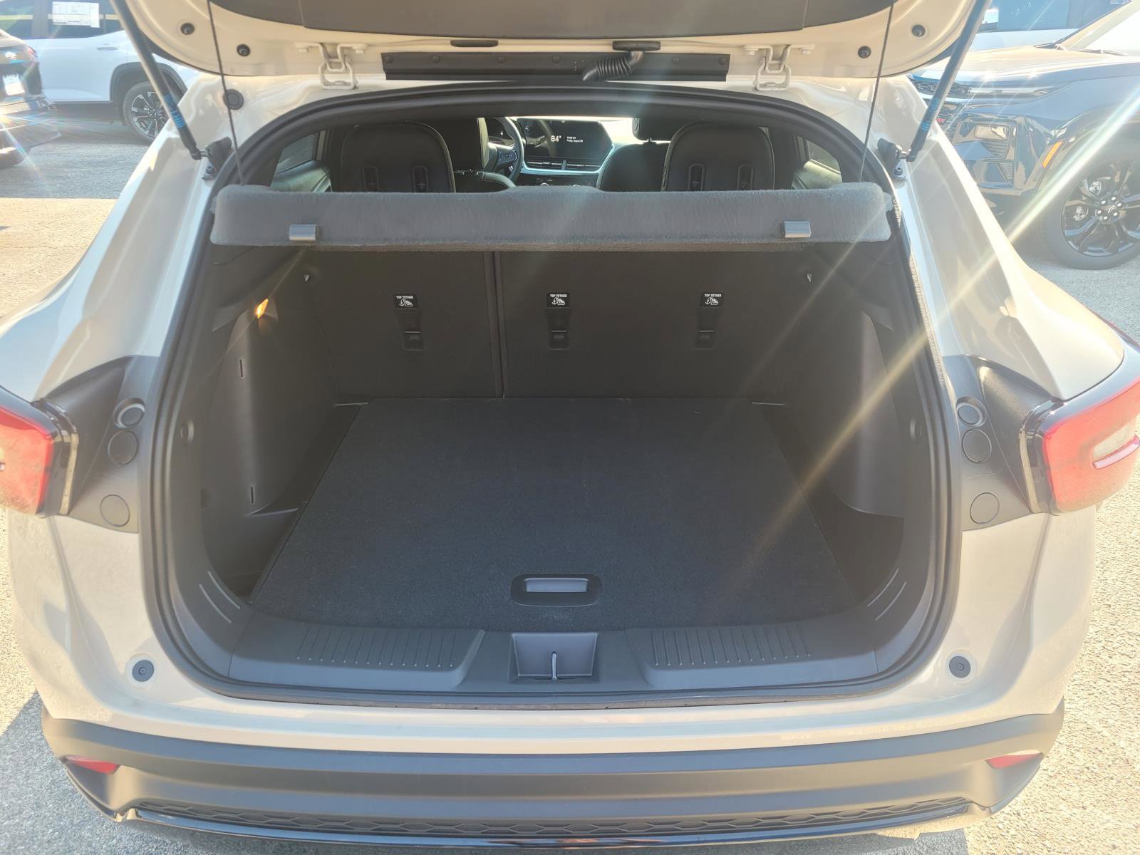 New 2026 Chevrolet Trax RS w/ Sunroof Package FWD image 6