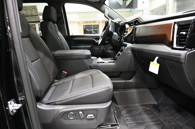 New 2026 GMC Sierra 2500 Denali w/ Denali Reserve Package image 13