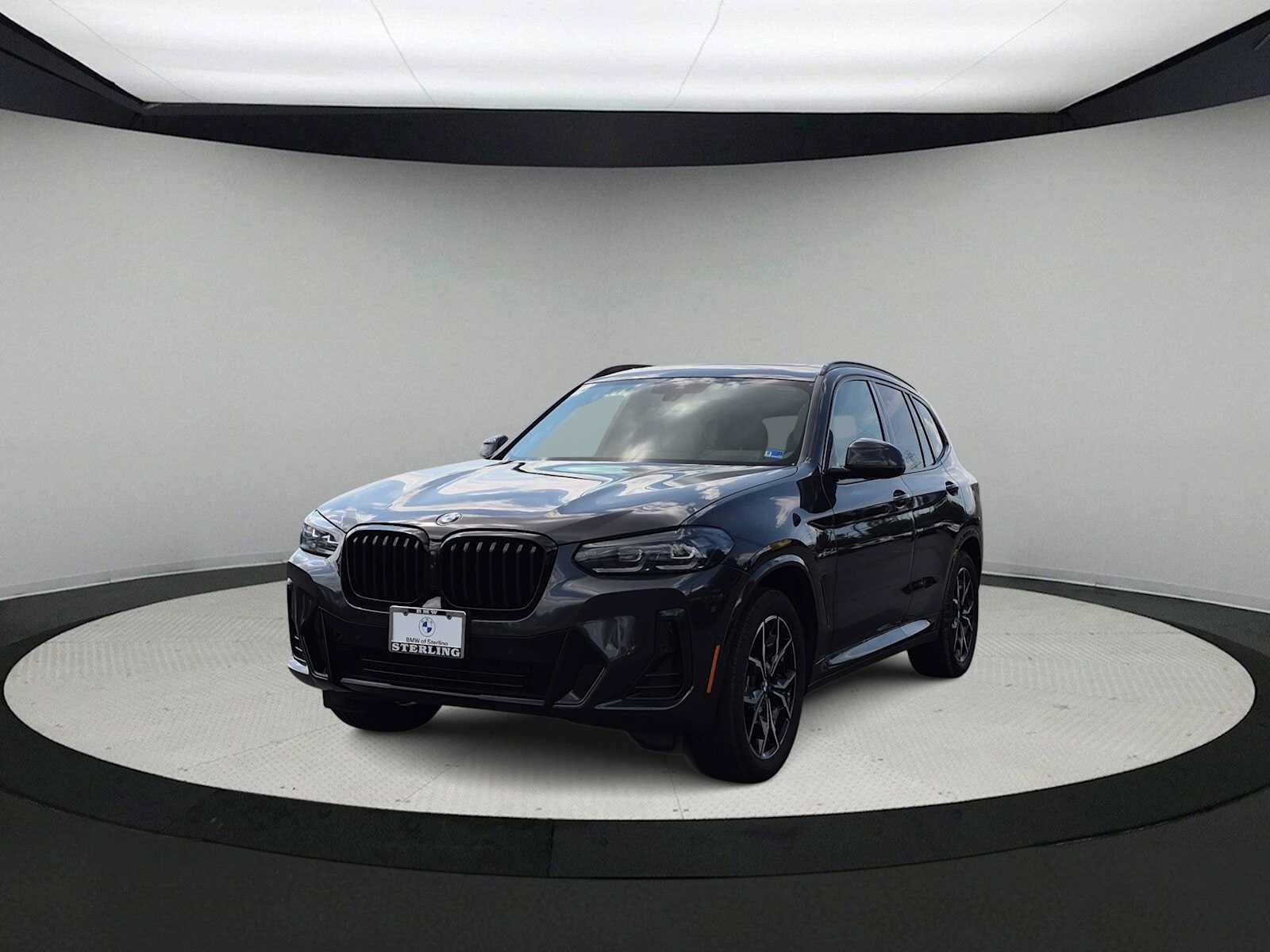 Used 2023 BMW X3 xDrive30i w/ M Sport Package AWD/4WD image 4