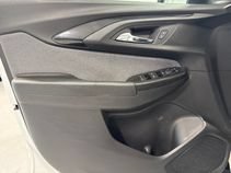 Used 2022 Chevrolet TrailBlazer LS FWD image 25