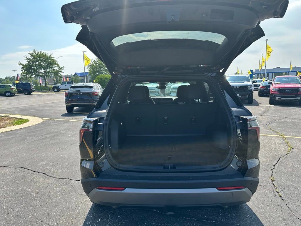 New 2026 Chevrolet Equinox LT w/ Convenience Package II image 12