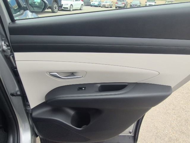 New 2026 Hyundai Tucson SE image 15
