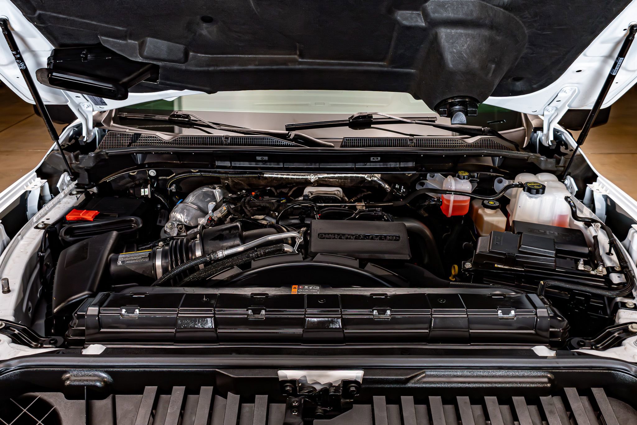 Used 2025 GMC Sierra 2500 AT4X image 32