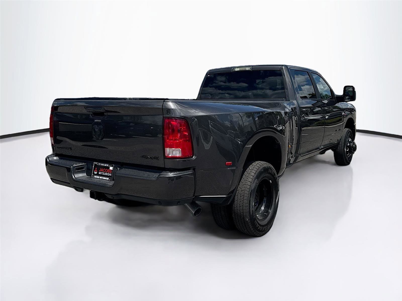 Used 2024 RAM 3500 Big Horn w/ Night Edition image 24