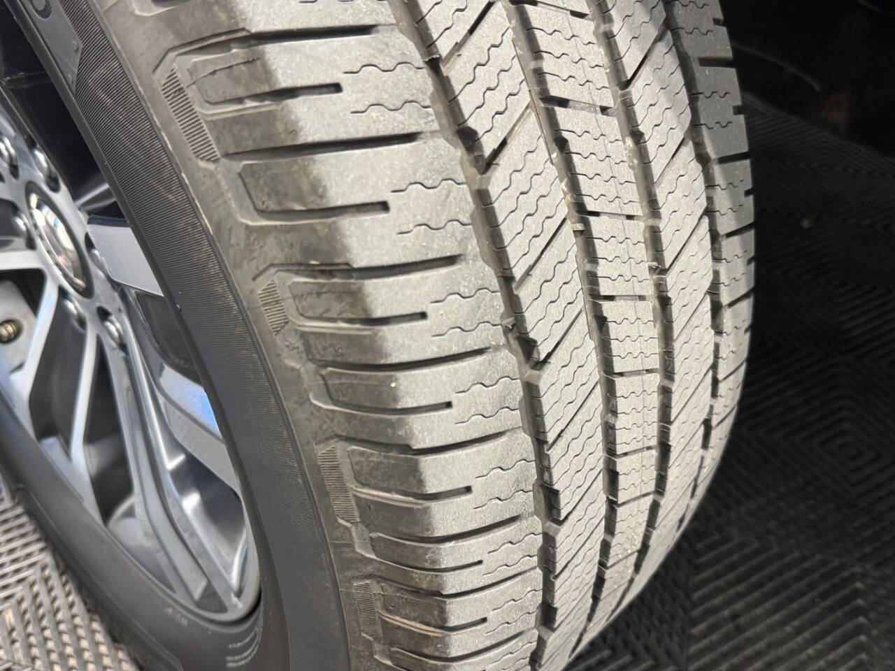 Used 2019 Nissan Armada SL w/ Premium Package image 65