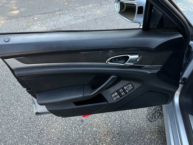 Used 2015 Porsche Panamera 4S image 11