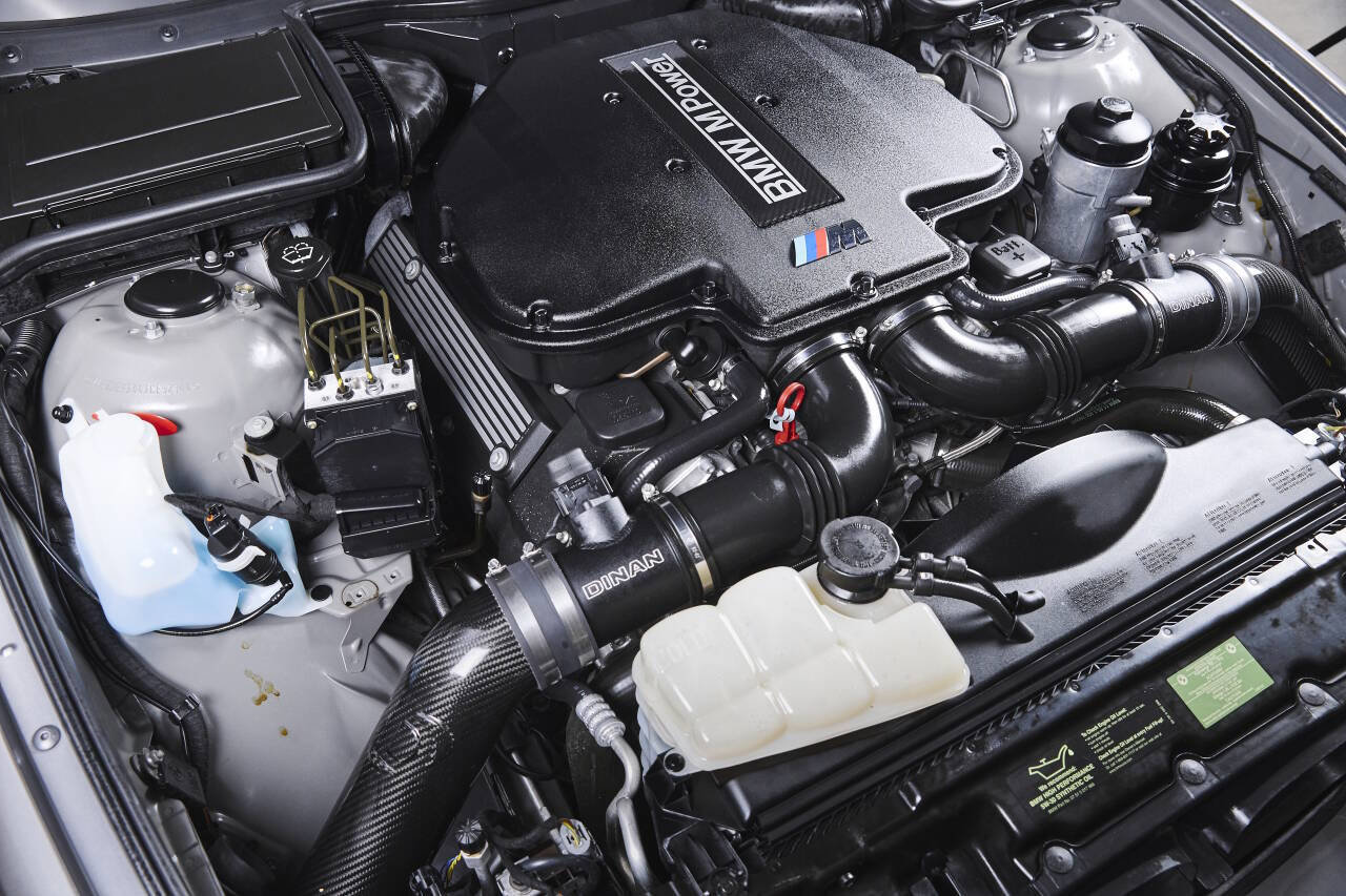 Used 2003 BMW M5 image 83