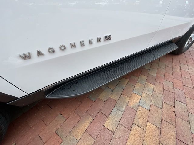 Used 2022 Jeep Wagoneer Series I RWD image 28