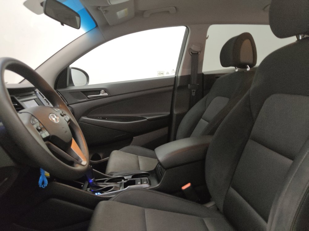 Used 2016 Hyundai Tucson SE w/ Option Group 02 FWD image 17